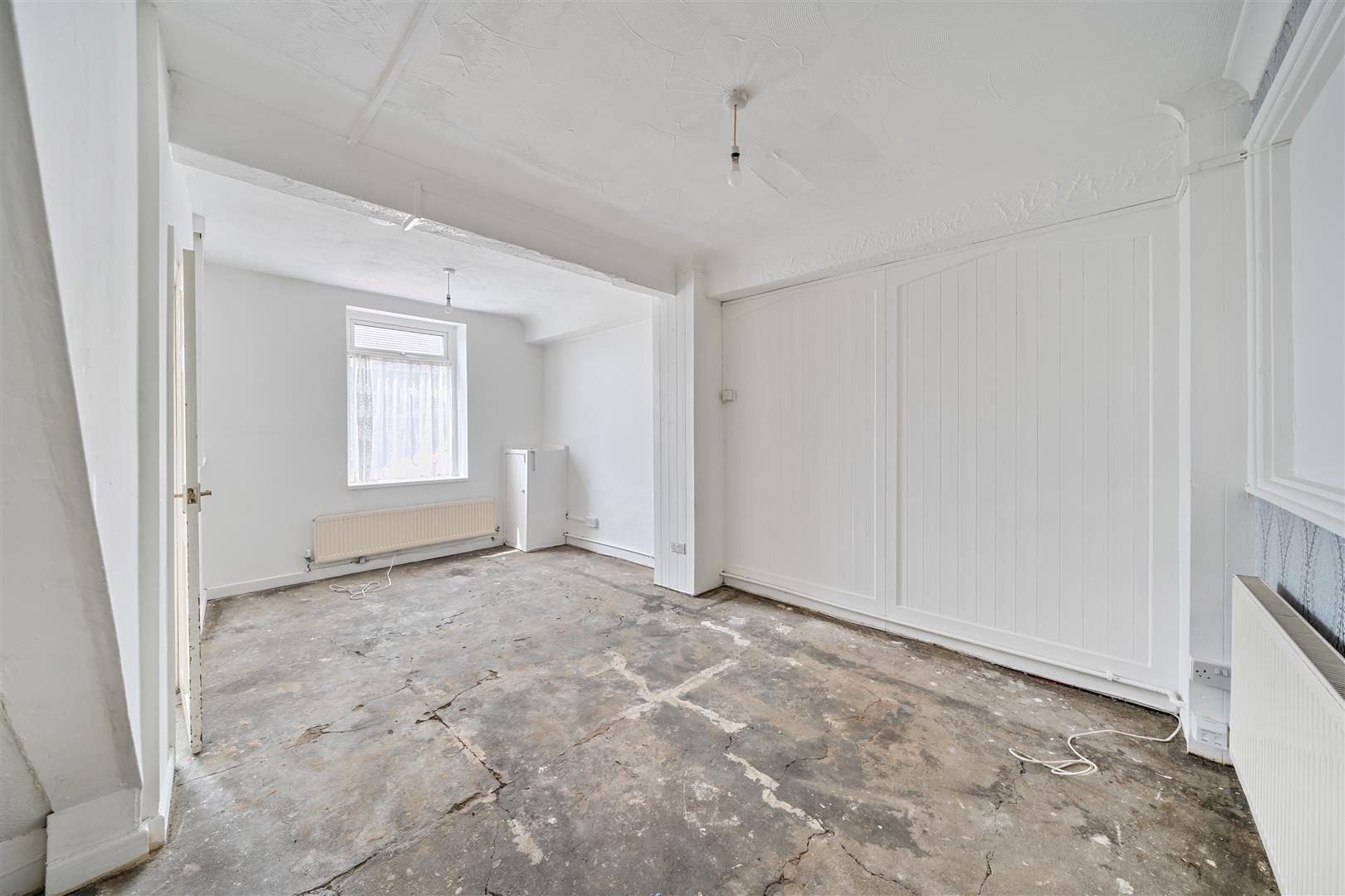 Britannia Road, Plasmarl, Swansea, SA6 8LH